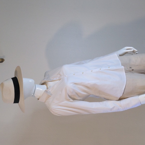 Express Design Studio, White ,Size Small, Long sleeve button down Dressy shirt. - Picture 3 of 12